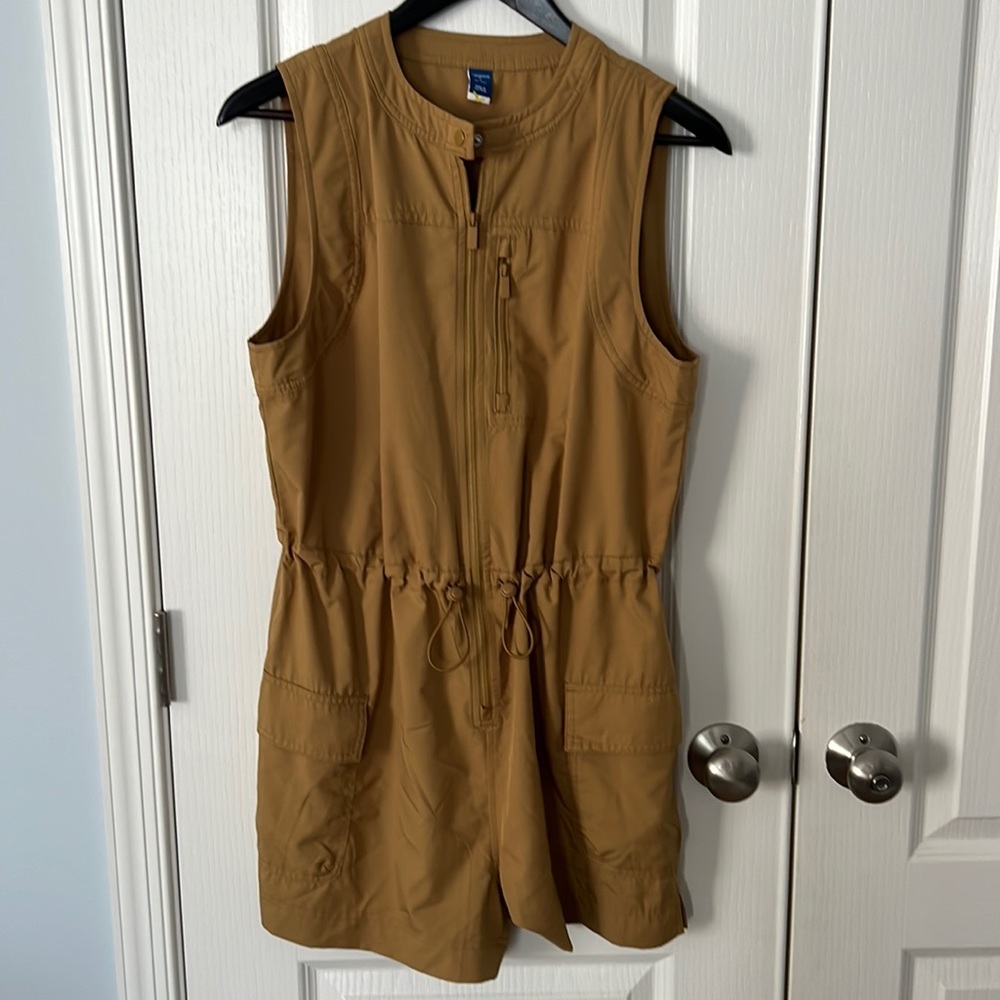 Old Navy Stretchtech Khaki Romper - Size Medium